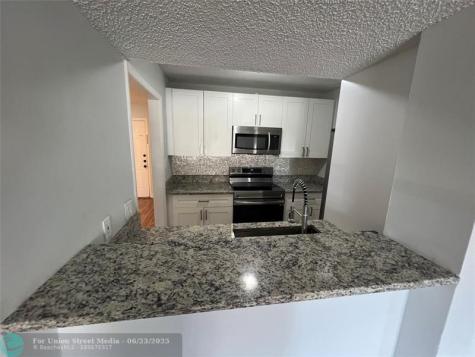4341 W Mcnab Road Pompano Beach FL 33069