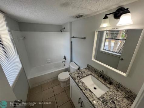 4341 W Mcnab Road Pompano Beach FL 33069