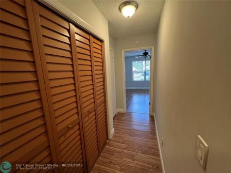 4341 W Mcnab Road Pompano Beach FL 33069