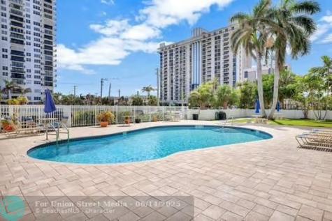 1901 S Ocean Drive Hollywood FL 33019