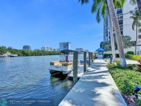 2670 E Sunrise Boulevard Fort Lauderdale FL 33304