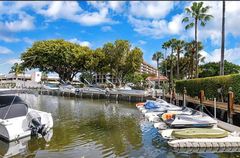 859 Jeffery Street Boca Raton FL 33487