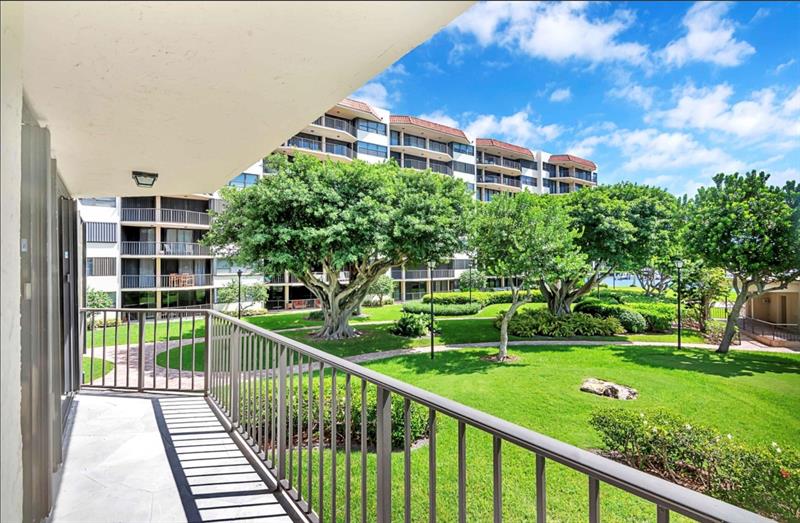 859 Jeffery Street Boca Raton FL 33487