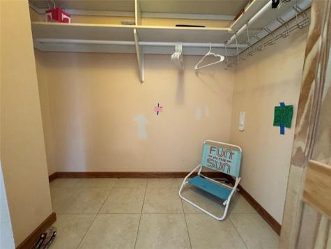 956 Mockingbird Plantation FL 33324