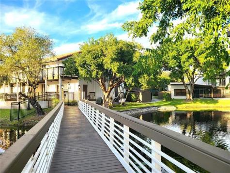 956 Mockingbird Plantation FL 33324