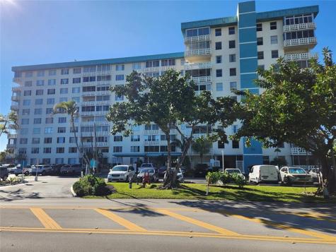 4330 Hillcrest Drive Hollywood FL 33021