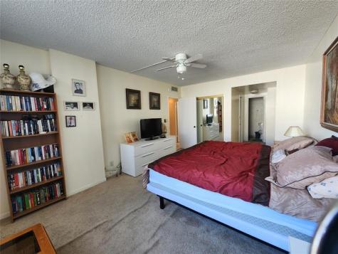 4330 Hillcrest Drive Hollywood FL 33021