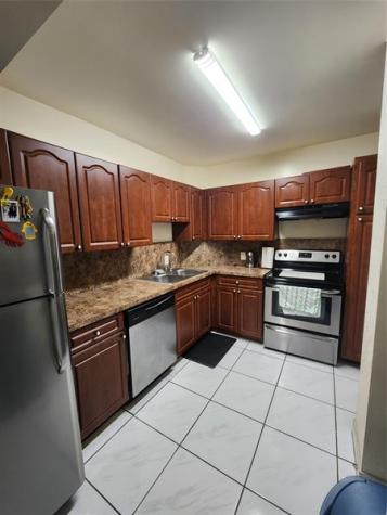 4330 Hillcrest Drive Hollywood FL 33021