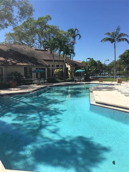4521 W Mcnab Road Pompano Beach FL 33069