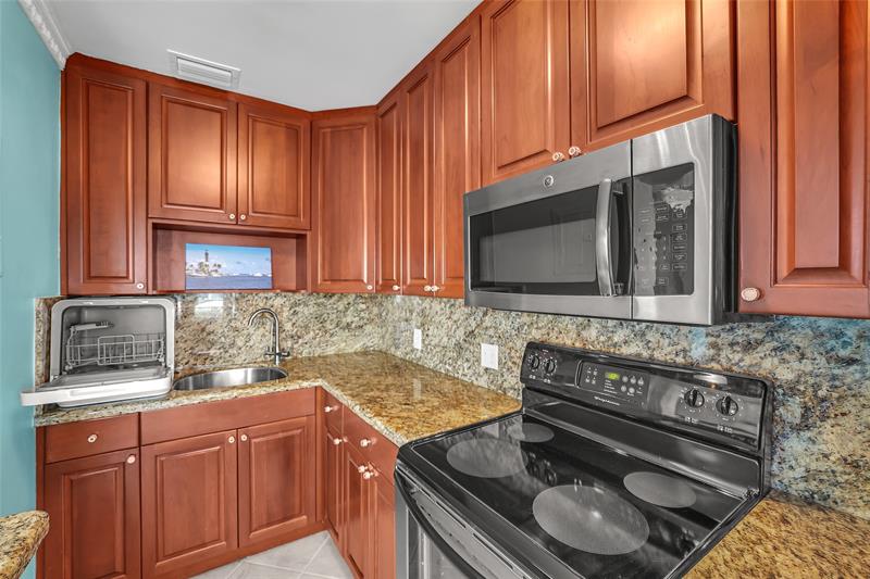 1187 Hillsboro Mile Hillsboro Beach FL 33062