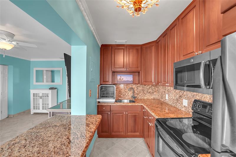 1187 Hillsboro Mile Hillsboro Beach FL 33062