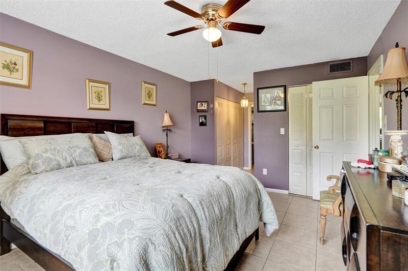 9821 Sunrise Lakes Boulevard Sunrise FL 33322