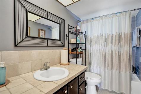 9821 Sunrise Lakes Boulevard Sunrise FL 33322