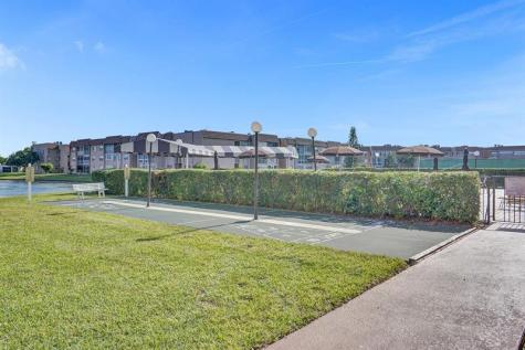 9821 Sunrise Lakes Boulevard Sunrise FL 33322
