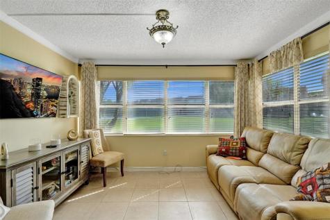 9821 Sunrise Lakes Boulevard Sunrise FL 33322