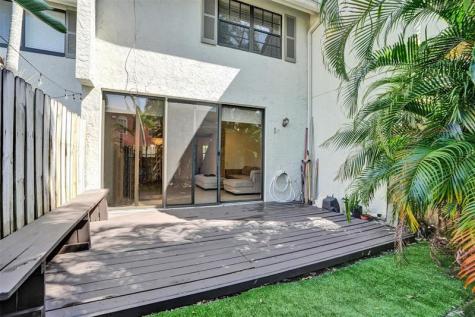 1415 S Miami Road Fort Lauderdale FL 33316