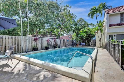 1415 S Miami Road Fort Lauderdale FL 33316