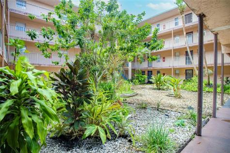 2850 Somerset Drive Lauderdale Lakes FL 33311