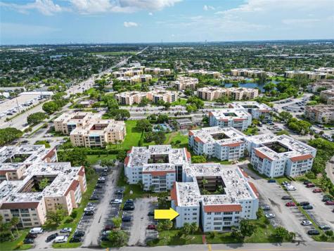 2850 Somerset Drive Lauderdale Lakes FL 33311