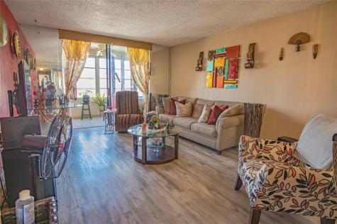 2850 Somerset Drive Lauderdale Lakes FL 33311