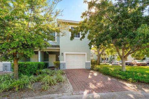 1030 Crystal Way Delray Beach FL 33444