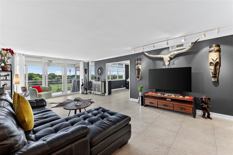 802 Cypress Grove Lane Pompano Beach FL 33069