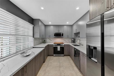 802 Cypress Grove Lane Pompano Beach FL 33069
