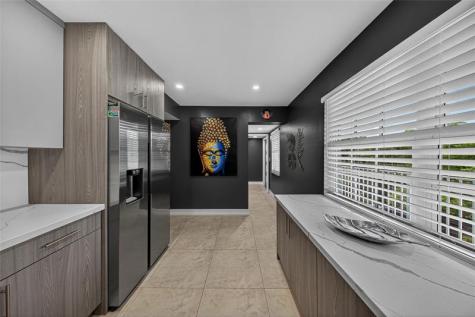 802 Cypress Grove Lane Pompano Beach FL 33069