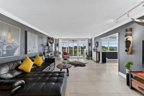 802 Cypress Grove Lane Pompano Beach FL 33069