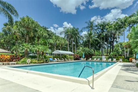 802 Cypress Grove Lane Pompano Beach FL 33069