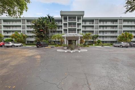 802 Cypress Grove Lane Pompano Beach FL 33069