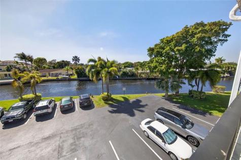 3004 NE 5th Terrace Wilton Manors FL 33334