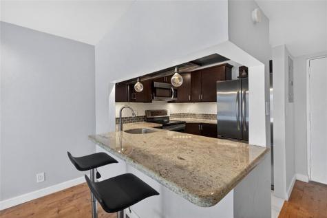 3004 NE 5th Terrace Wilton Manors FL 33334