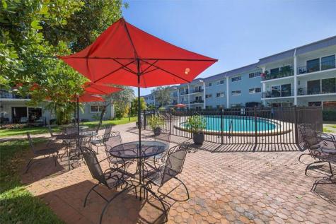 3004 NE 5th Terrace Wilton Manors FL 33334