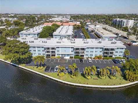 3004 NE 5th Terrace Wilton Manors FL 33334