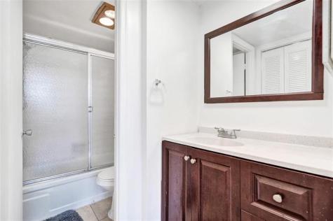 9440 Poinciana Place Davie FL 33324