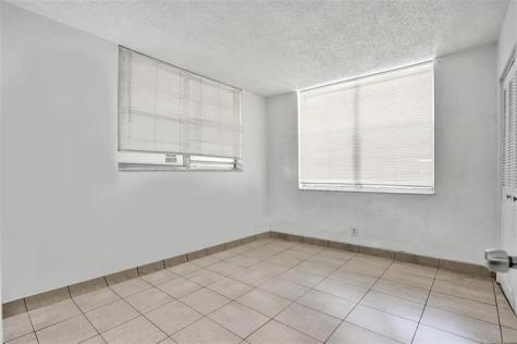 9440 Poinciana Place Davie FL 33324