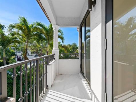 1215 N Victoria Park Road Fort Lauderdale FL 33304