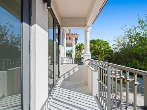 1215 N Victoria Park Road Fort Lauderdale FL 33304