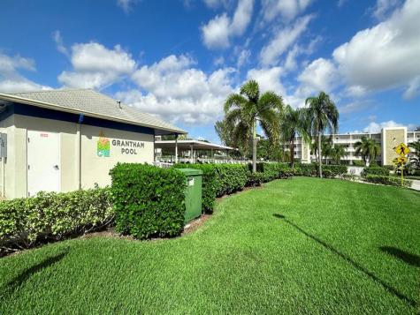 126 Grantham B Deerfield Beach FL 33442