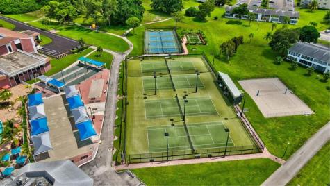 126 Grantham B Deerfield Beach FL 33442