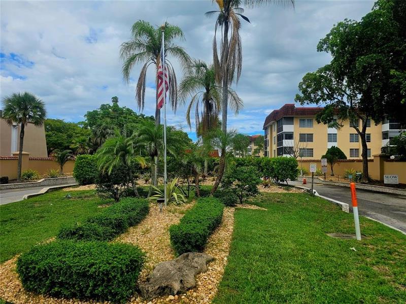 4172 Inverrary Drive Lauderhill FL 33319
