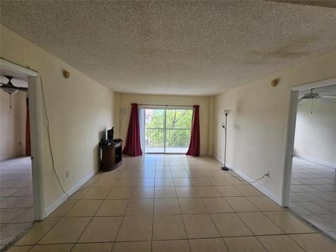 4172 Inverrary Drive Lauderhill FL 33319