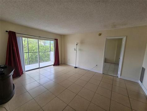 4172 Inverrary Drive Lauderhill FL 33319
