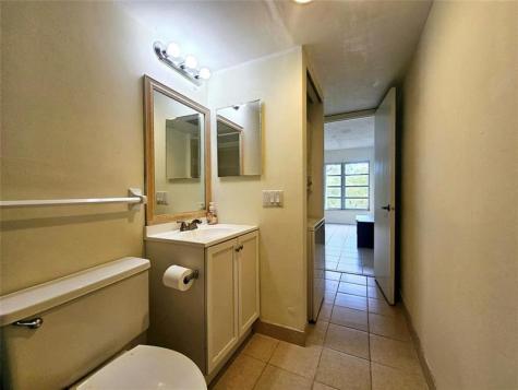 4172 Inverrary Drive Lauderhill FL 33319
