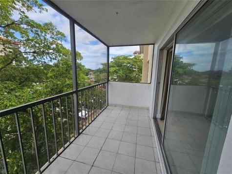 4172 Inverrary Drive Lauderhill FL 33319