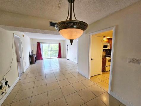 4172 Inverrary Drive Lauderhill FL 33319