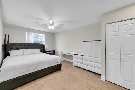 2841 N Oakland Forest Drive Oakland Park FL 33309