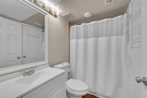 2841 N Oakland Forest Drive Oakland Park FL 33309