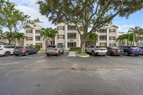 2841 N Oakland Forest Drive Oakland Park FL 33309